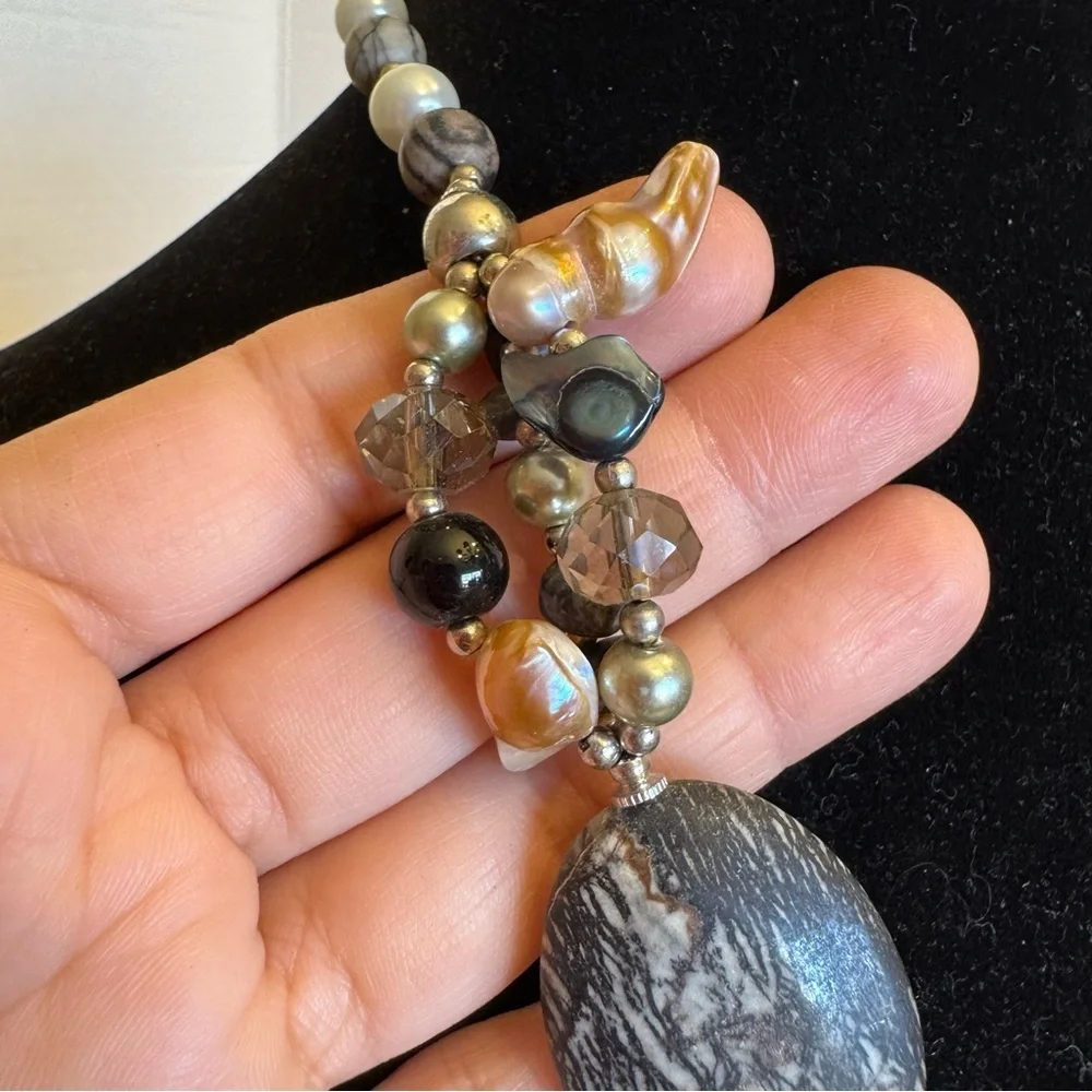 Natural Stones Necklace Abalone Shell, Zebra Jasper, Fresh Water Blister Pearls - Picture 8 of 16